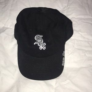 Black and silver white Sox hat!